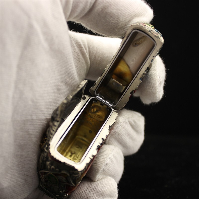 Lucky Cat Heavy Armor Handmade Lighter – Silver & Bronze | Gift | Zippo