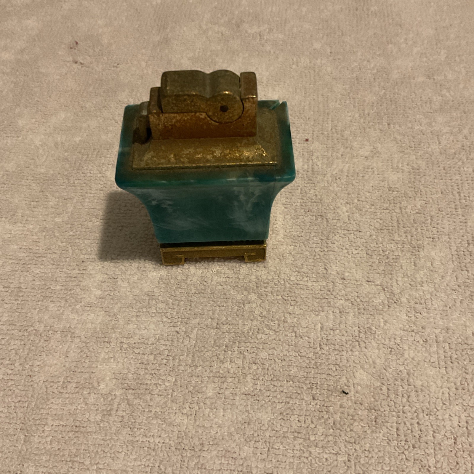 Vintage ASR Table Green Bakelite Gold Tone Cigarette Lighter made in USA