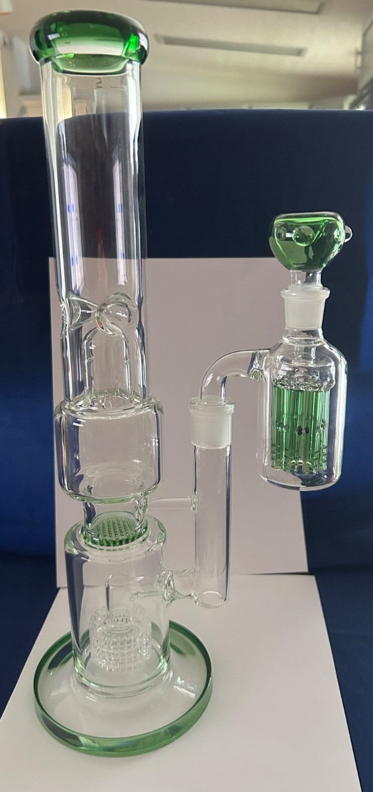 Multi chamber including multi percs. 8 arm ash catcher green