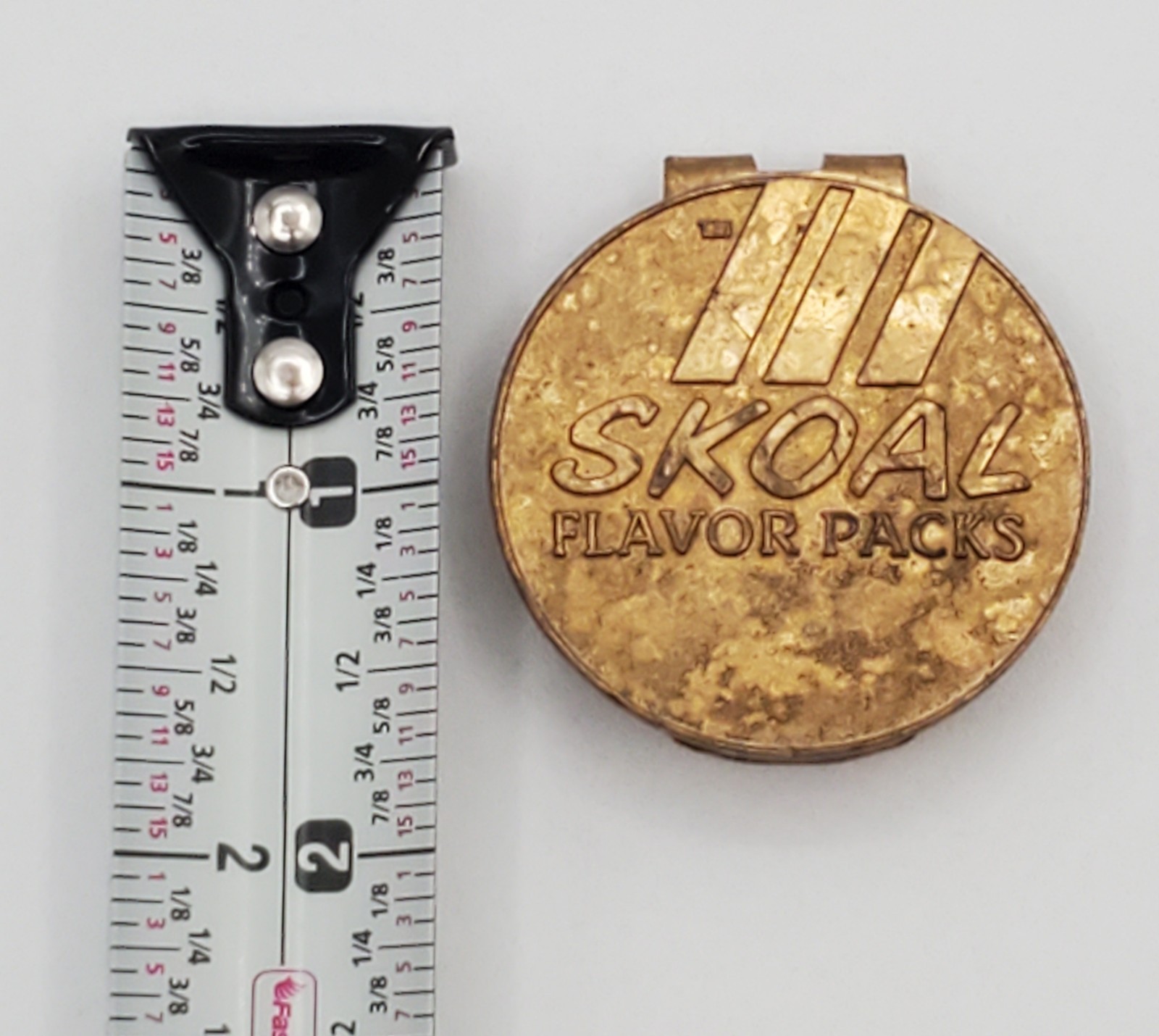 VTG Skoal Flavor Packs Promo Money Clip 1.75in Gold Tone Metal Cash Cards Strong