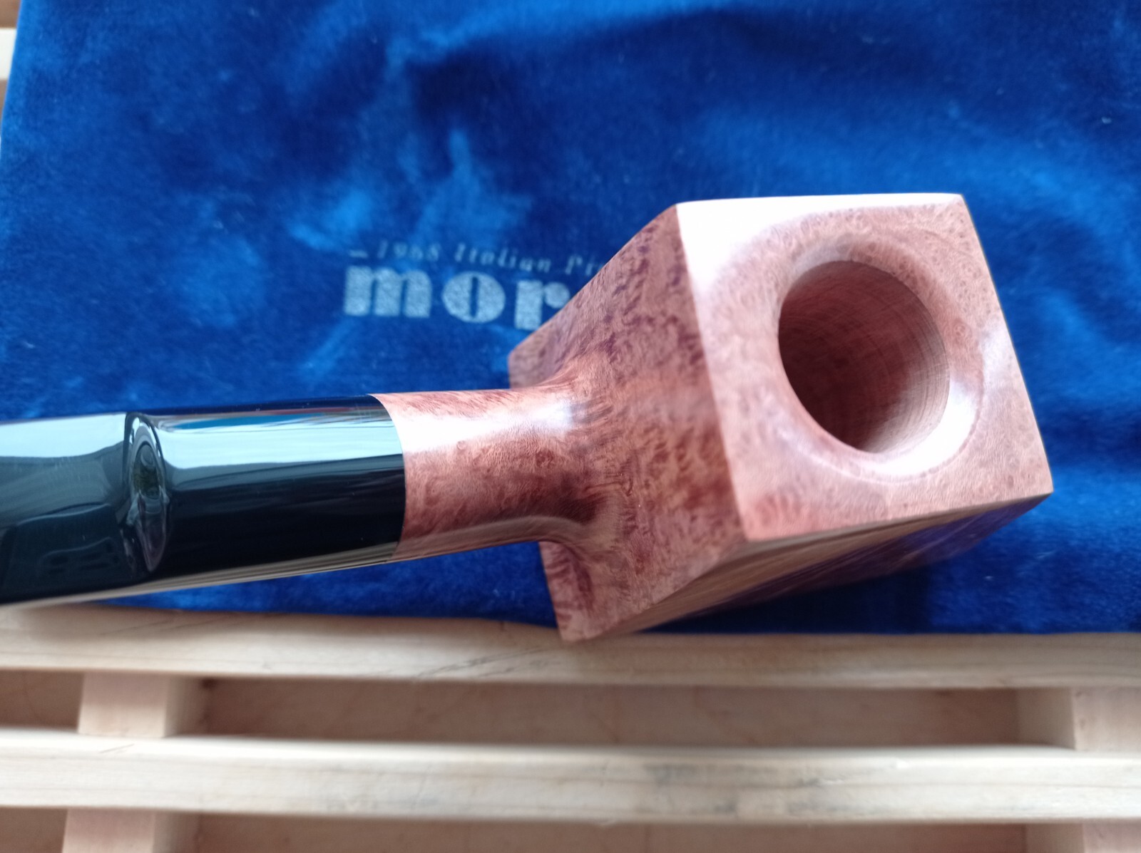 Moretti Pipe Collection Panel Volcano Freehand handmade natural briar 97 oz.3,3