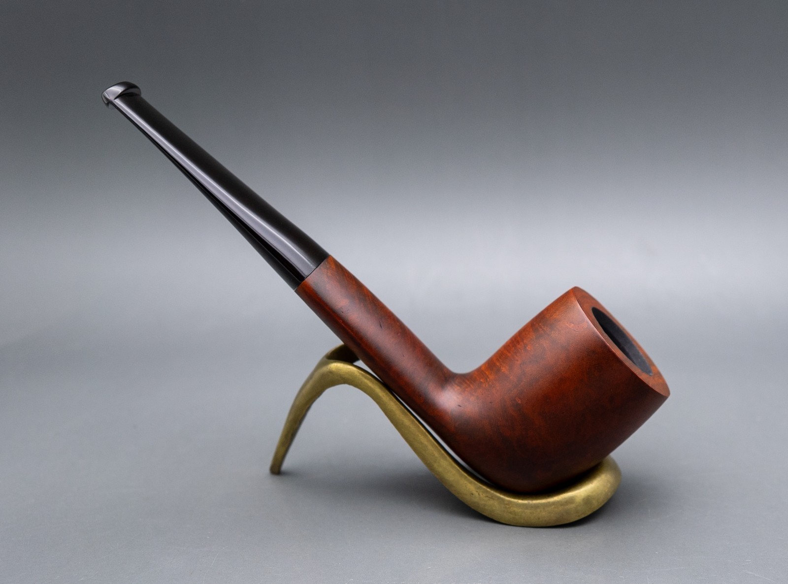 Lorenzo Large Oval Shank Billiard Pipe – NOS/Unsmoked In Original Box with Sock