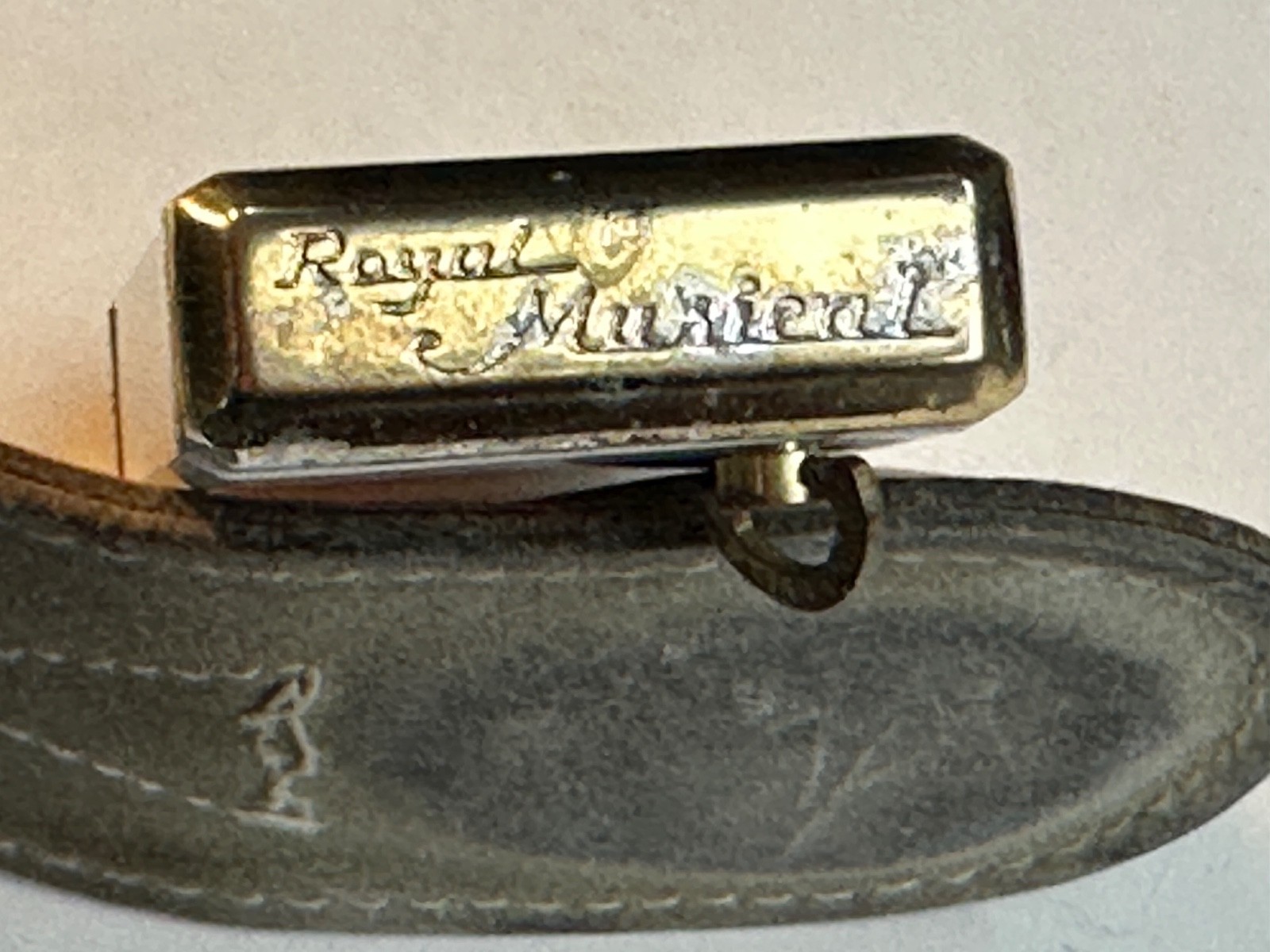 Vintage, working, Imperial Royal Musical MR-500 Silver Gas Lighter with Case