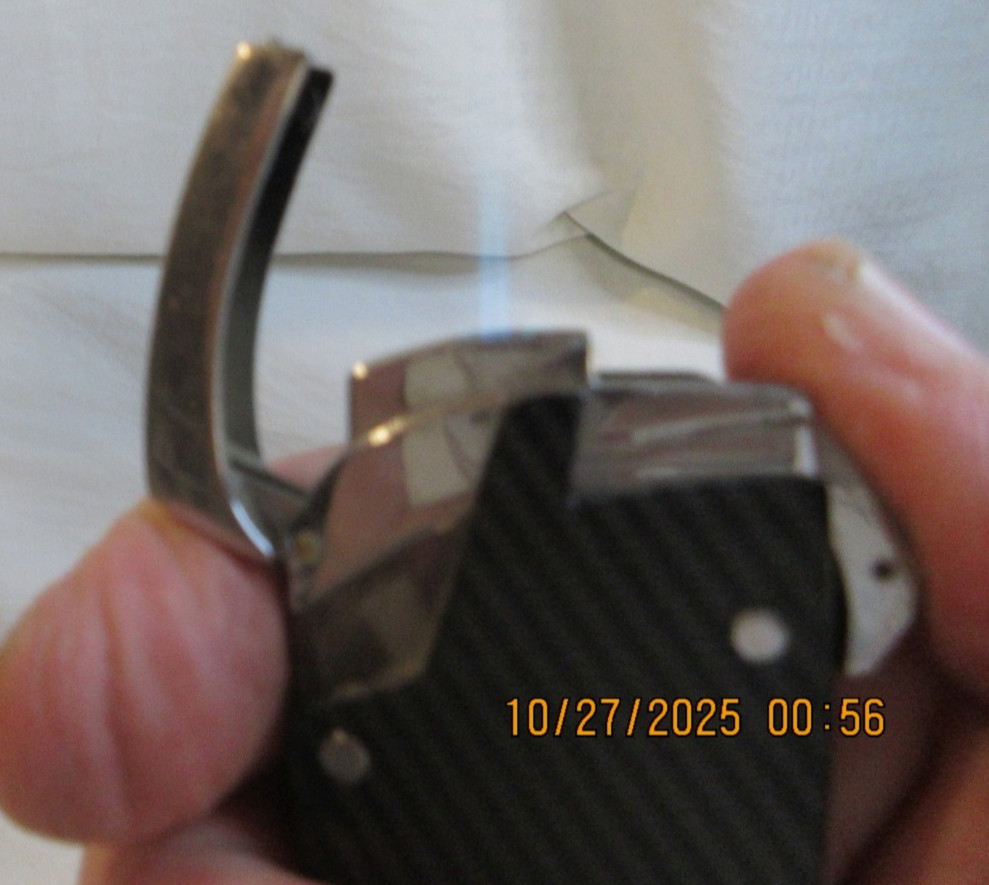 JET LINE~MORETTI~TORNADO SINGLE FLAME TORCH CIGAR LIGHTER/ CARBON FIBER STYLE