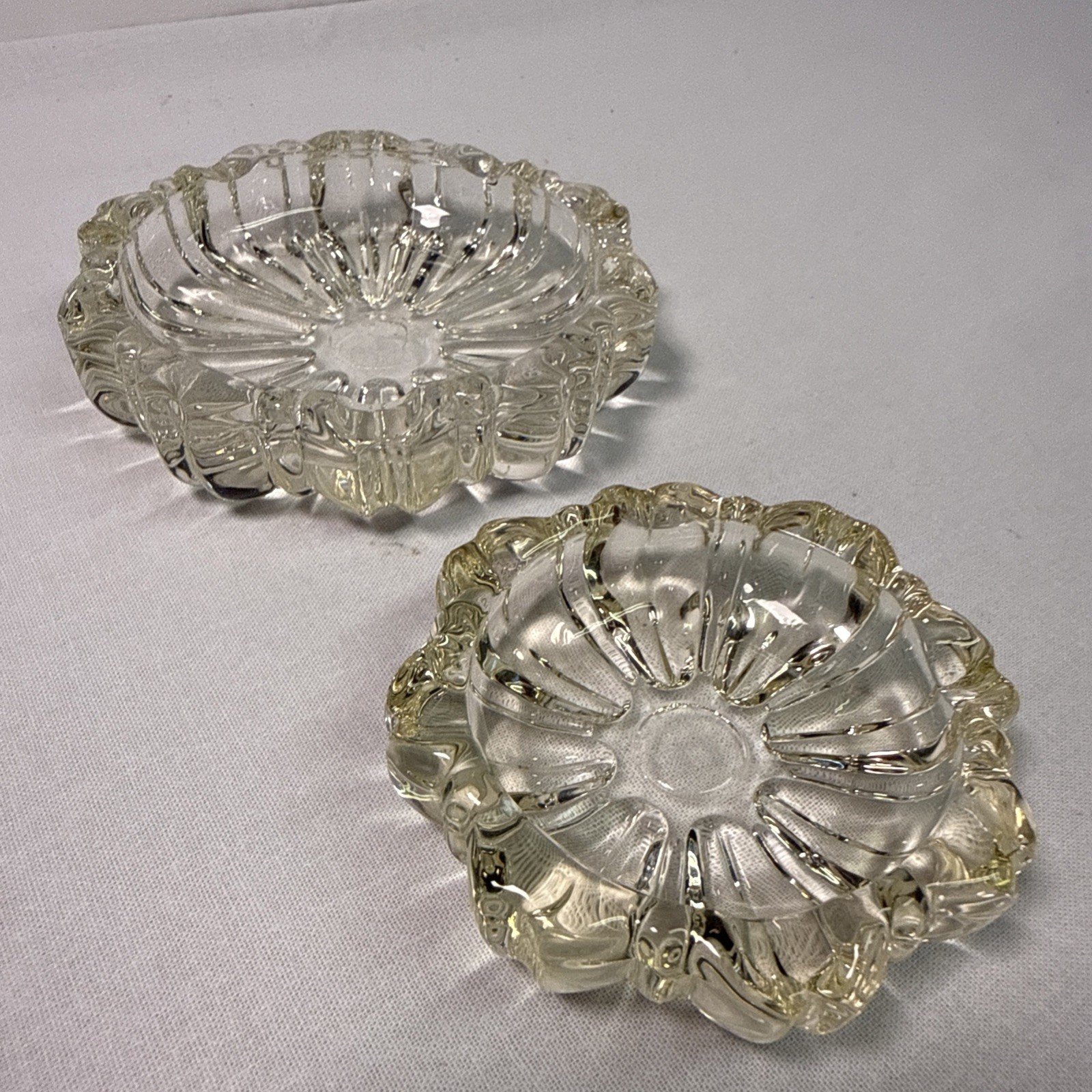 Vintage Yellow Depression 4″ & 3” Glass Ashtrays Flower Shaped Floral Ash Trays