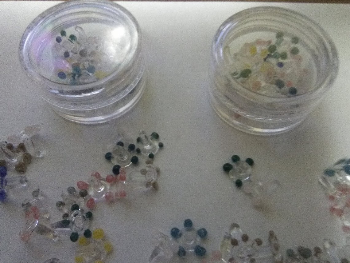 10X Daisy Flower Style Pyrex Glass Screens Filter Hand Made 8-10mm Avg(10pc lot)