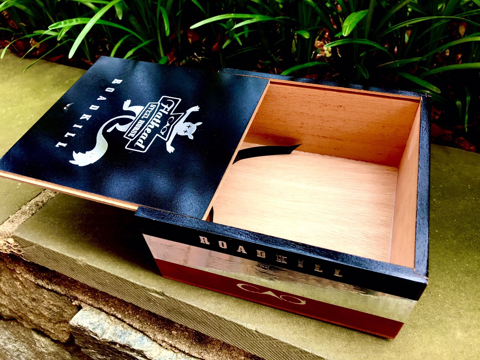 CAO Flathead Steel Horse Roadkill Empty Cigar Box