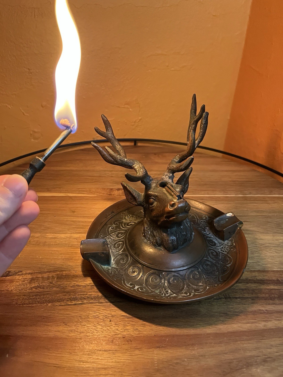 Vintage Deer Elk Head Striker Table Lighter Ashtray