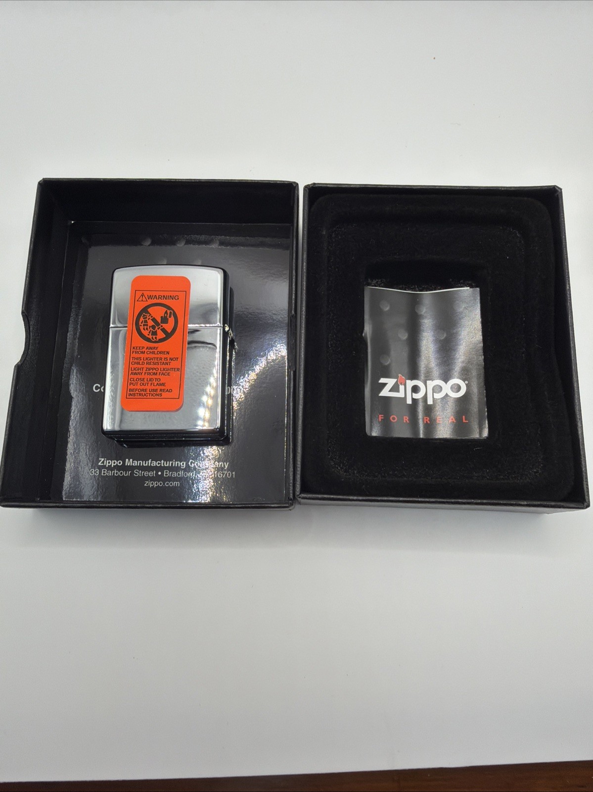 Brand New 2005 ZIPPO Lighter Rare Collectors Limited Edition JOHN WAYNE LEGEND