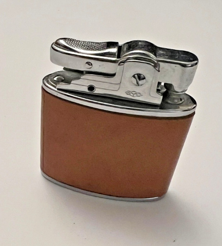 Vtg Prince Mfg Co Automatic Super Lighter Cigarette Chrome Tan Leather Wrapped