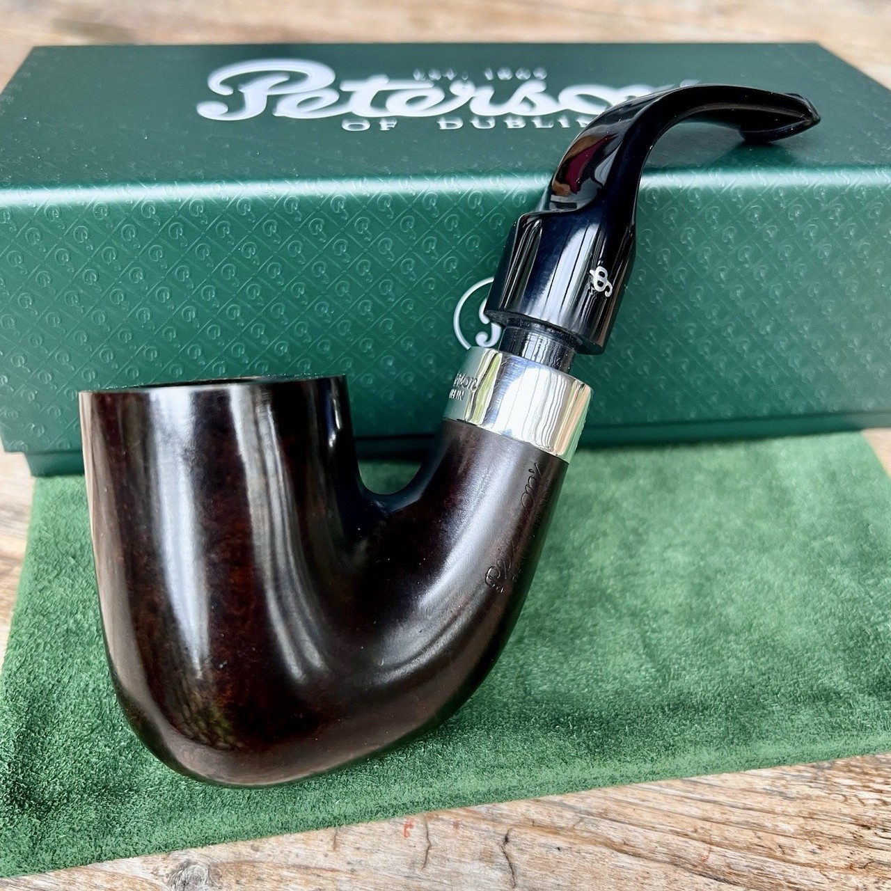 Peterson Pub Pipe OAK Bent P-Lip Tobacco Pipe LARGE XL XXL – New