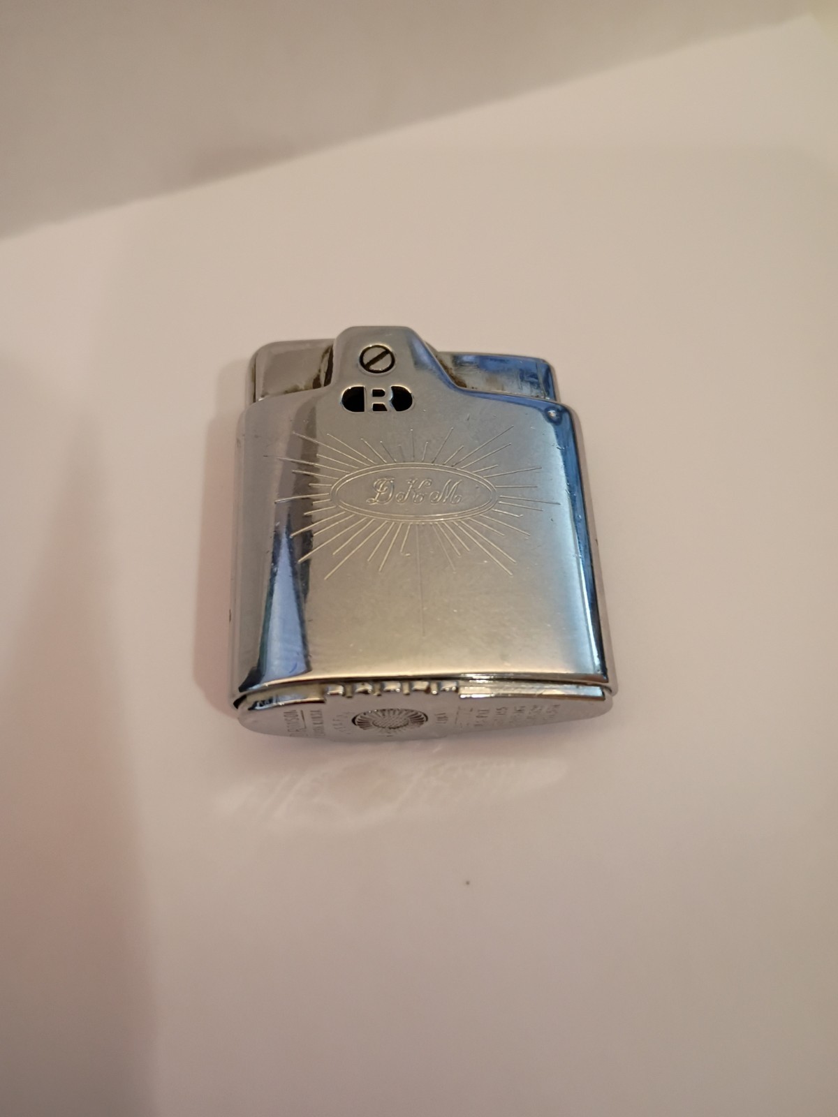 Vintage Small Ronson Petite Lighter Silver Tone Starburst Art Deco Excellent