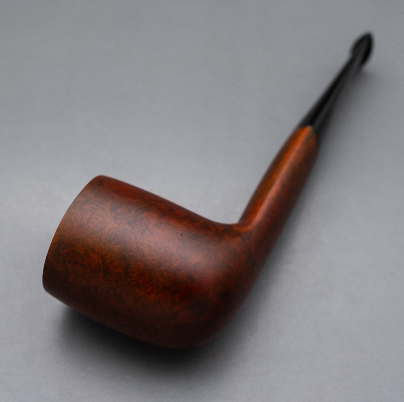Lorenzo Large Oval Shank Billiard Pipe – NOS/Unsmoked In Original Box with Sock