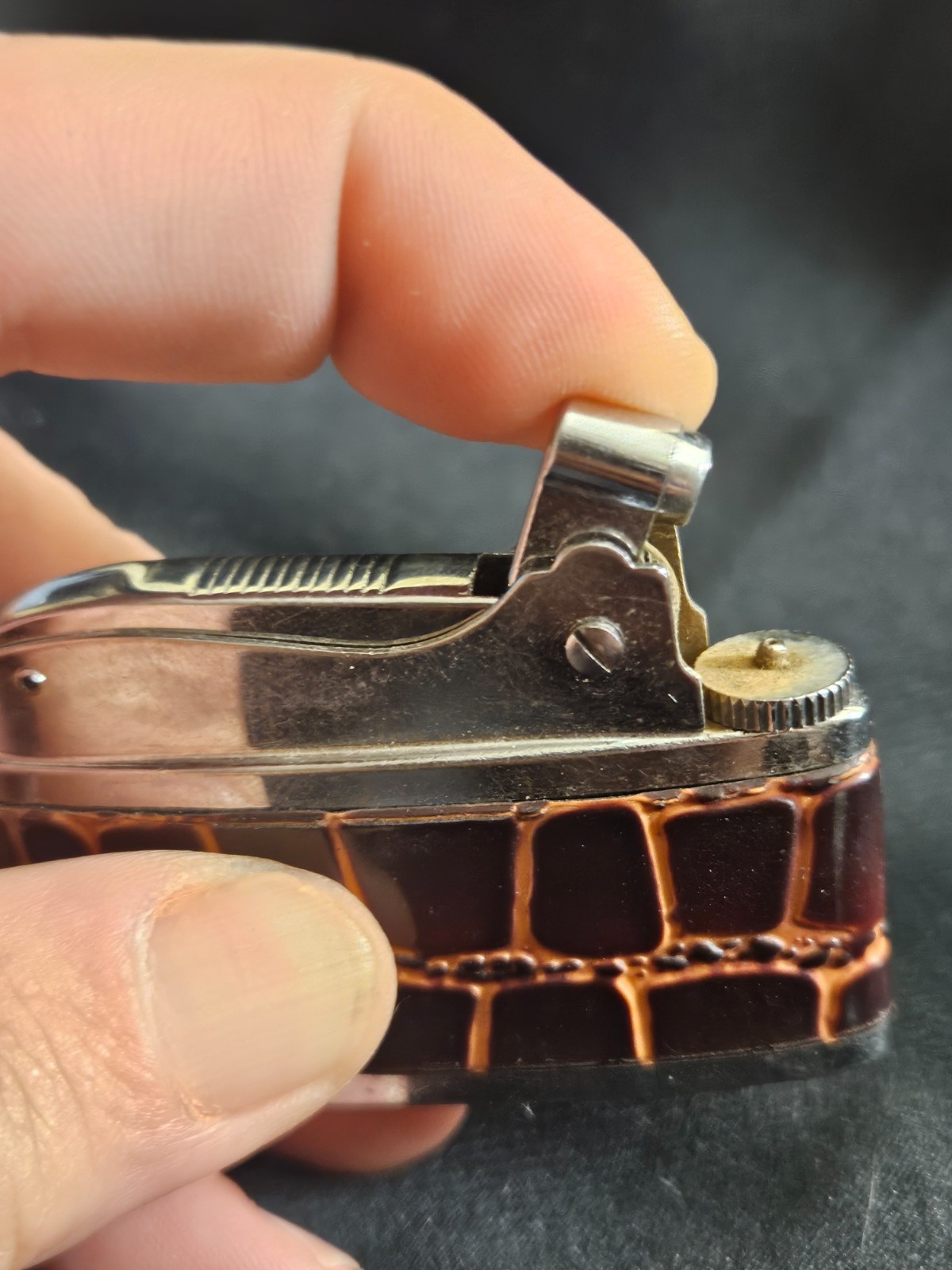 Hadson Super gas lighter faux crocodile skin vintage – do not have original x