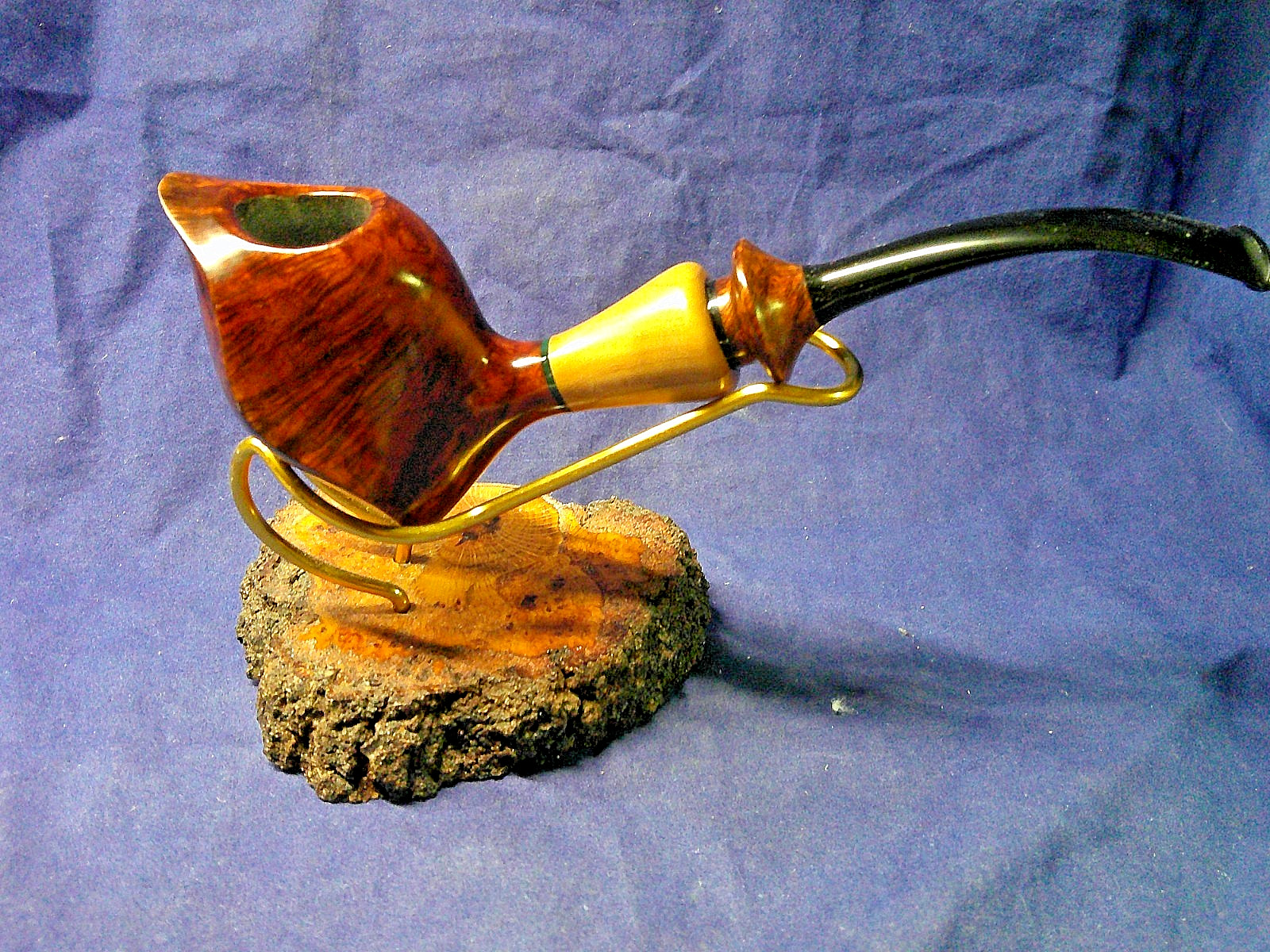 ✔️ NEW HS STUDIO FREEHAND BRIAR PIPE, MAPLE STAND, GIFT BOX, ONE OF A KIND -C