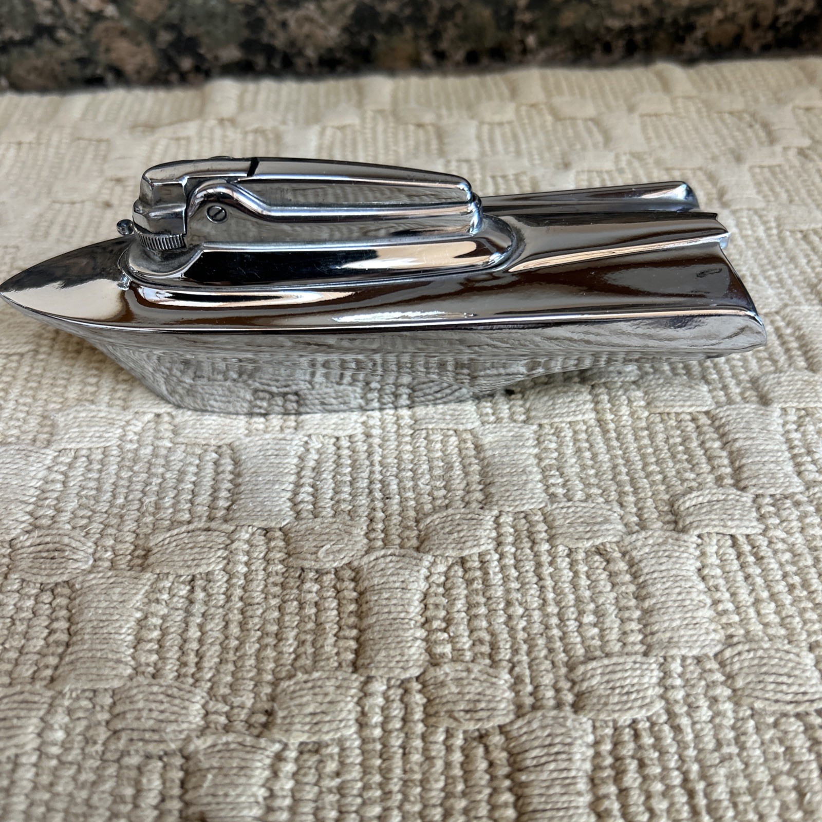 Vintage Ronson Art Deco Futura Varaflame Boat Space Ship Table Lighter