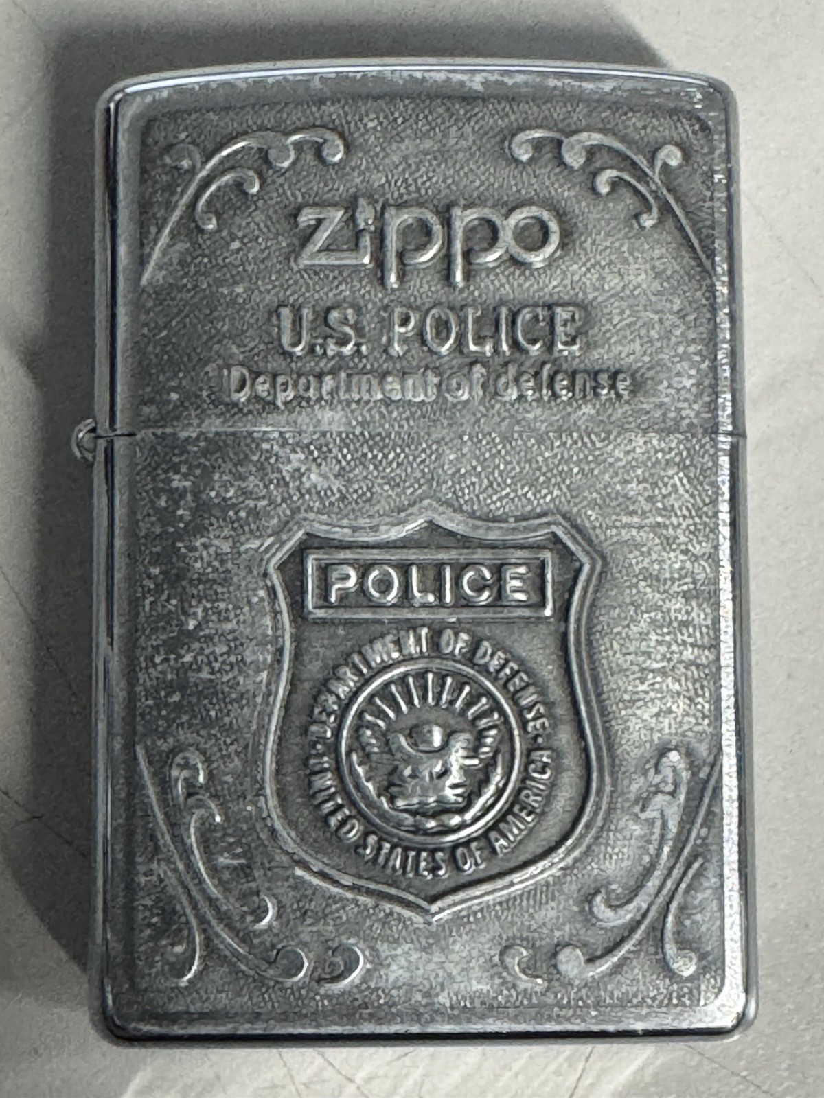 ZIPPO 2000 U.S. POLICE LOGO EMBLEM BRUSHED CHROME LIGHTER UNFIRED IN BOX D585
