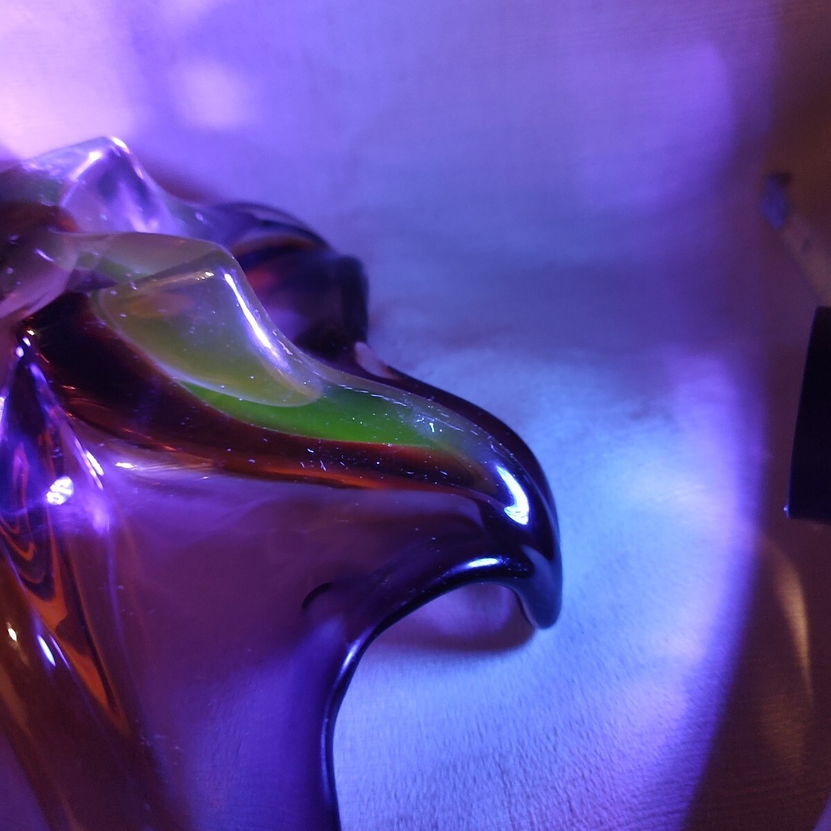 Vintage Swung Glass Amethyst Ashtray 6 Finger Trinket Dish Glows 1 Sm Burr As/Is