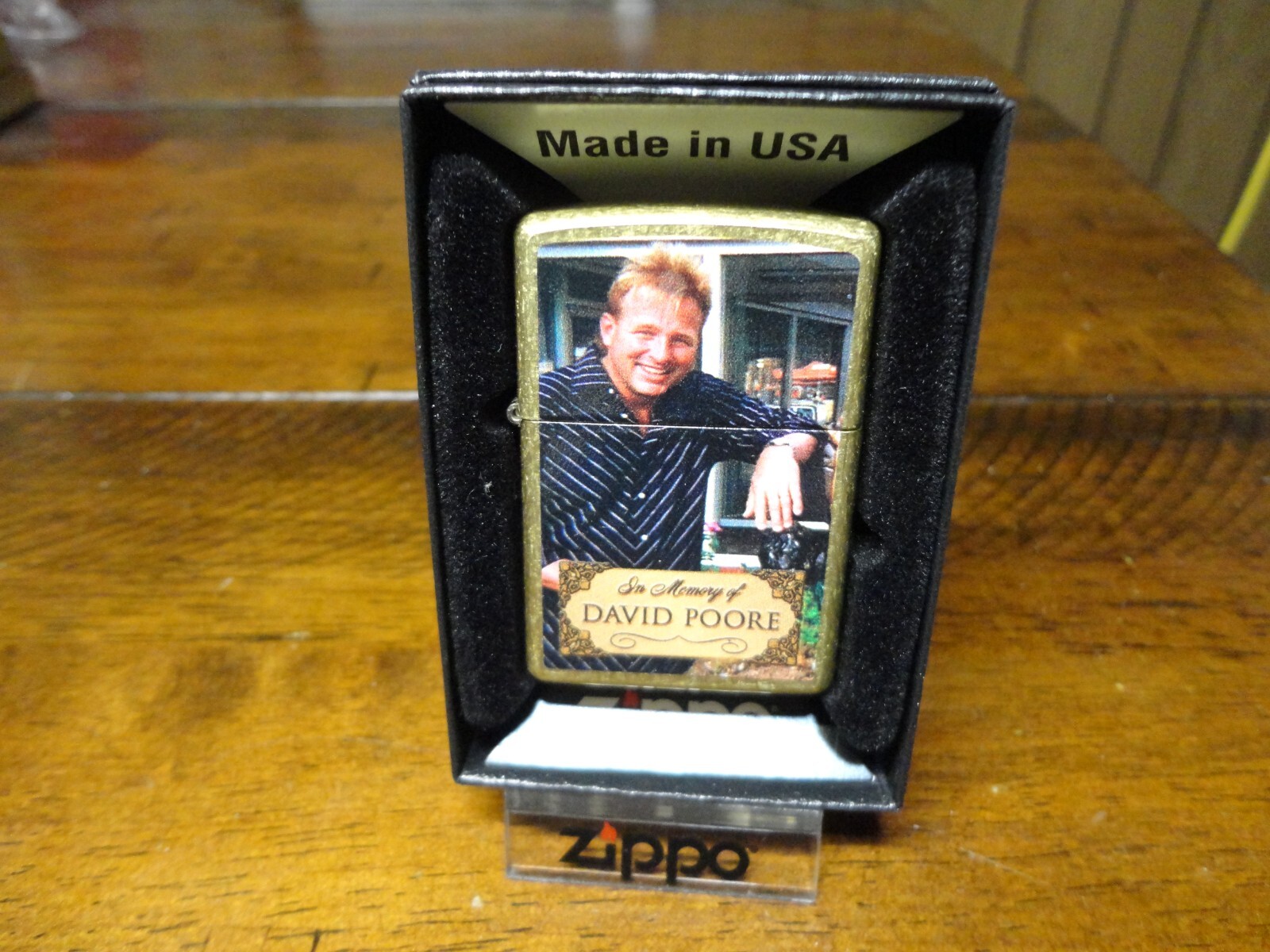 IN MEMORY OF DAVID POORE AUTHOR ZIPPO COLLECTOR 41/100 ZIPPO LIGHTER 2023