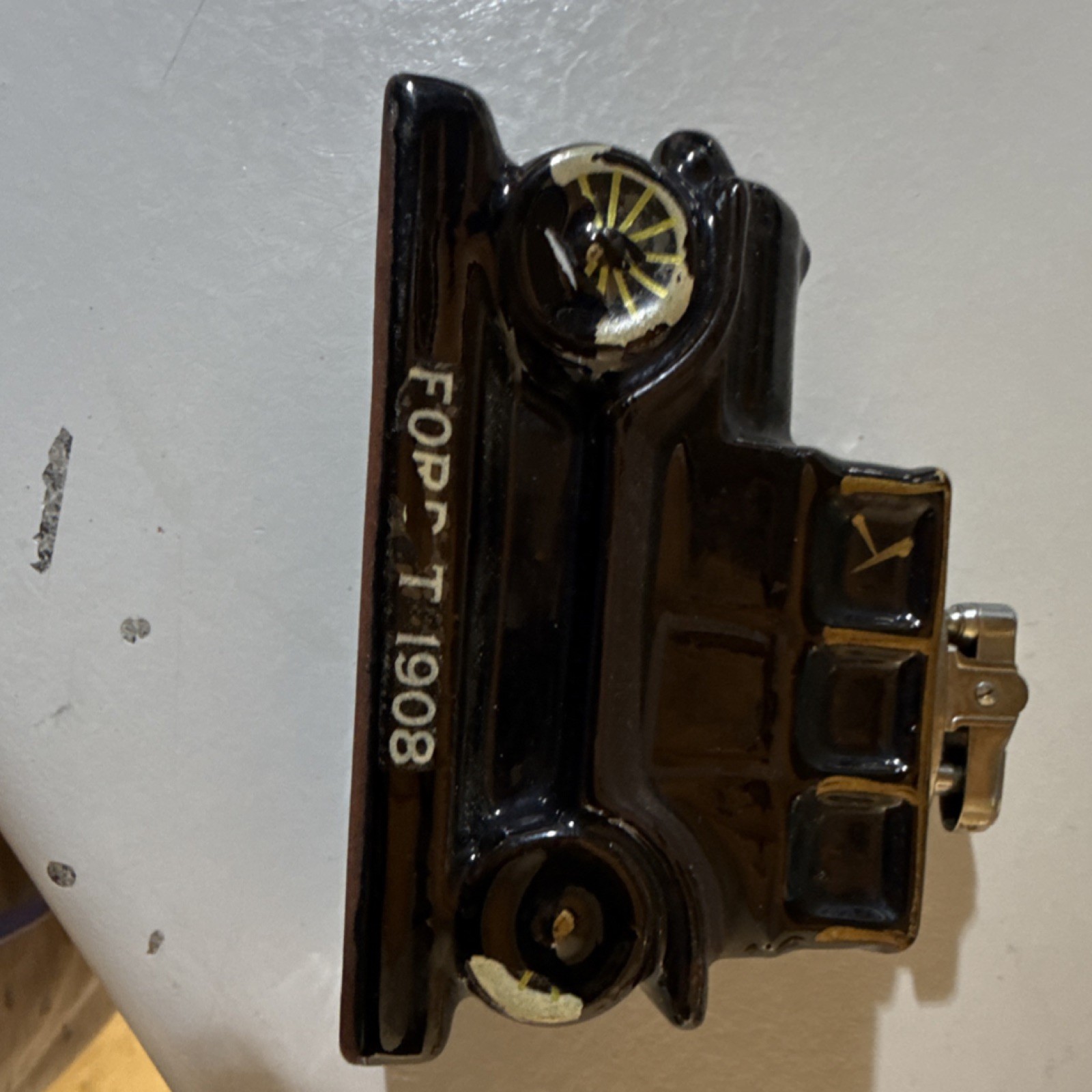 Model T 1908 Car Shaped Collectible Novelty Lighter Black Yellow