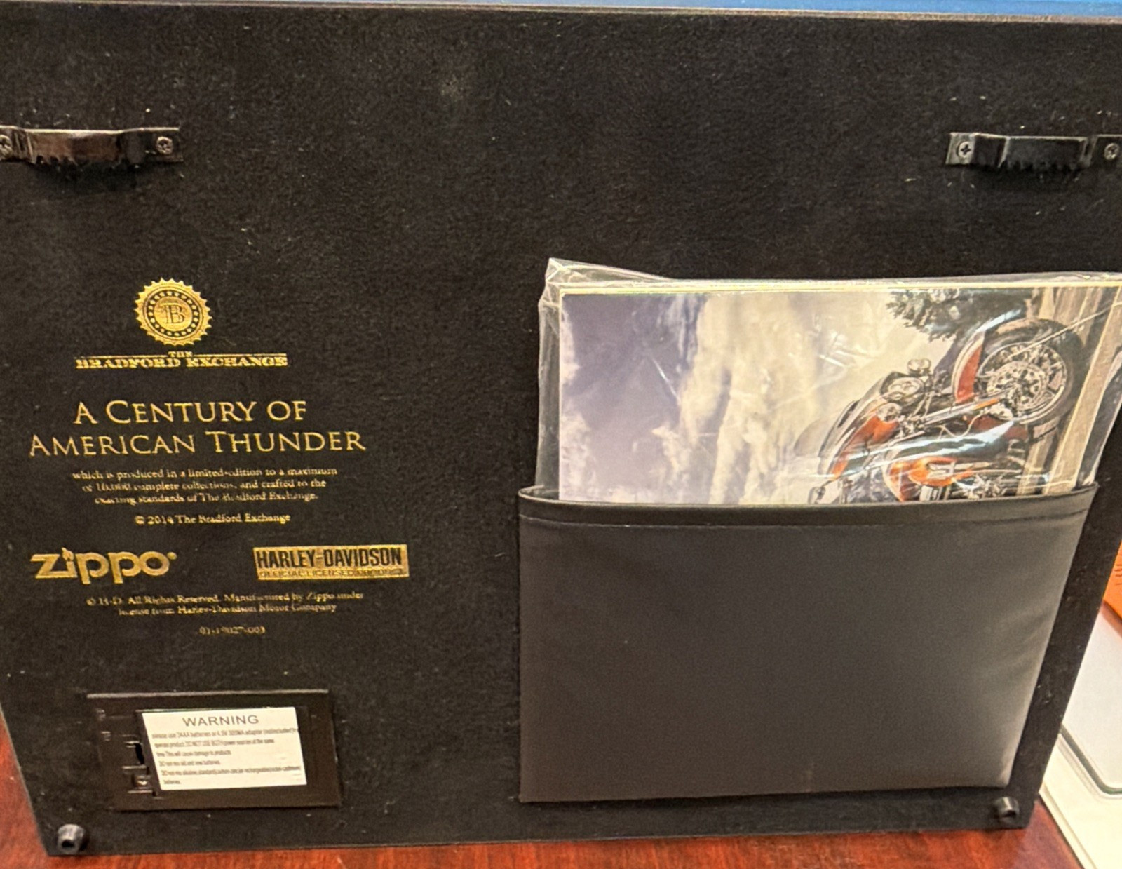 A Century Of Thunder•Harley Davidson Zippo Full Collection•LightUp Display Case