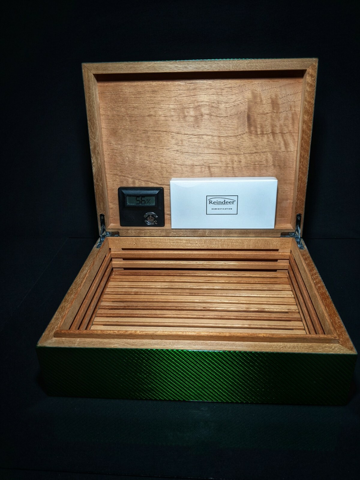 Green Carbon Fiber Humidor Measures 13 1/2 ” L x 10 3/4″ W x 4 3/8 ” H