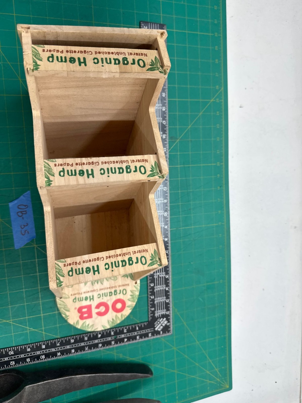 OCB Organic Hemp Rolling Paper Wooden Display Stand Rack 3-Tier Smoke Shop Decor