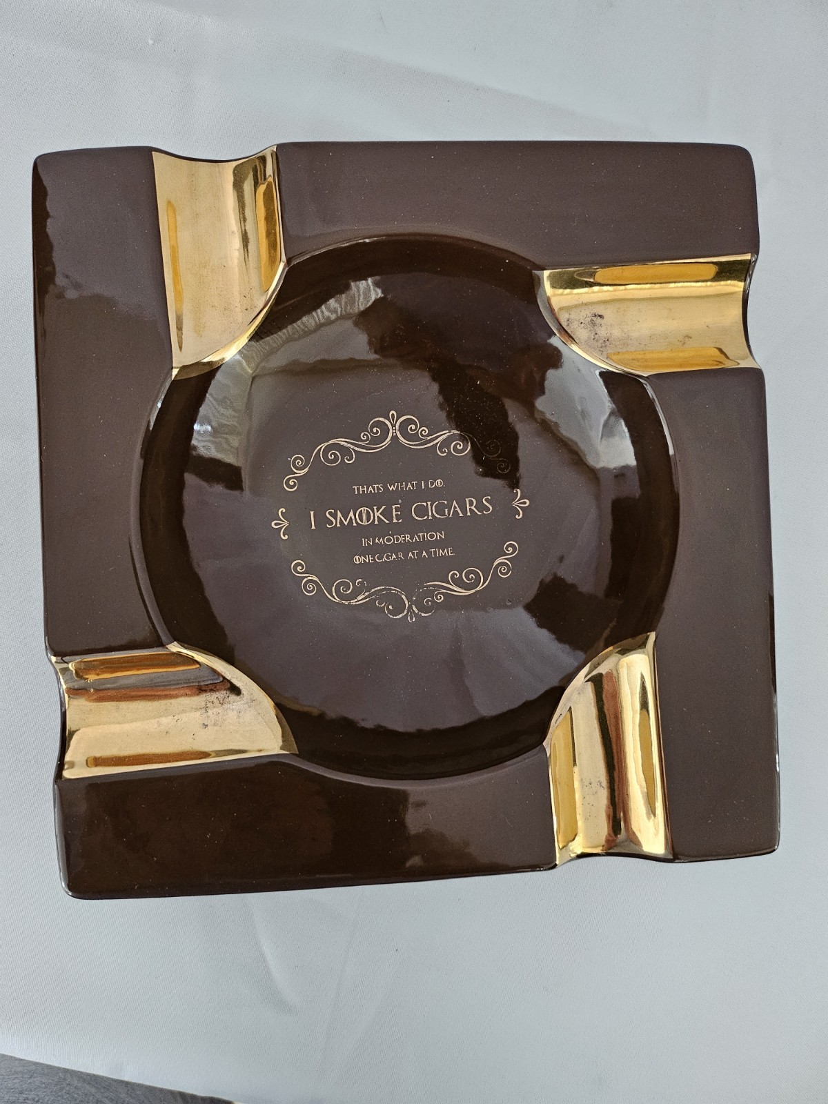 Sikarx New York Large Cigars Ceramic Ashtray 4 Cigar rests Brown & Gold
