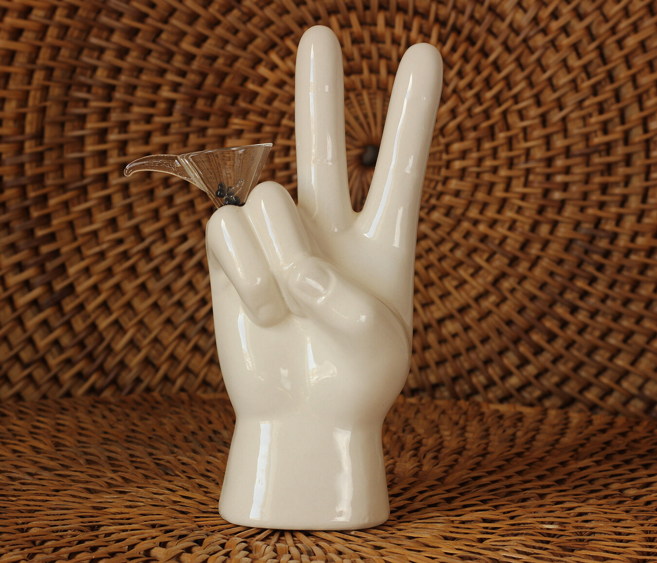 PEACE SIGN PIPE Nice smoking Pipe _ thick Ceramic 5.5″ L 2″ W