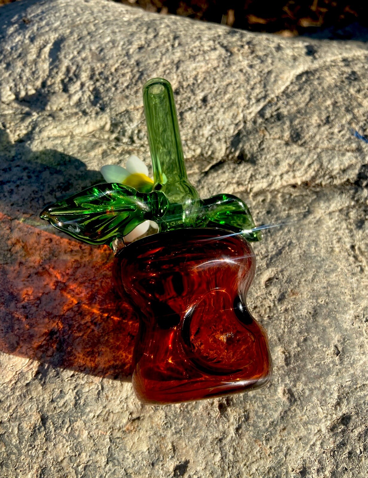 Daisy Flower Glass Pot Pipe, Tobacco Glass Pipe (Handmade)
