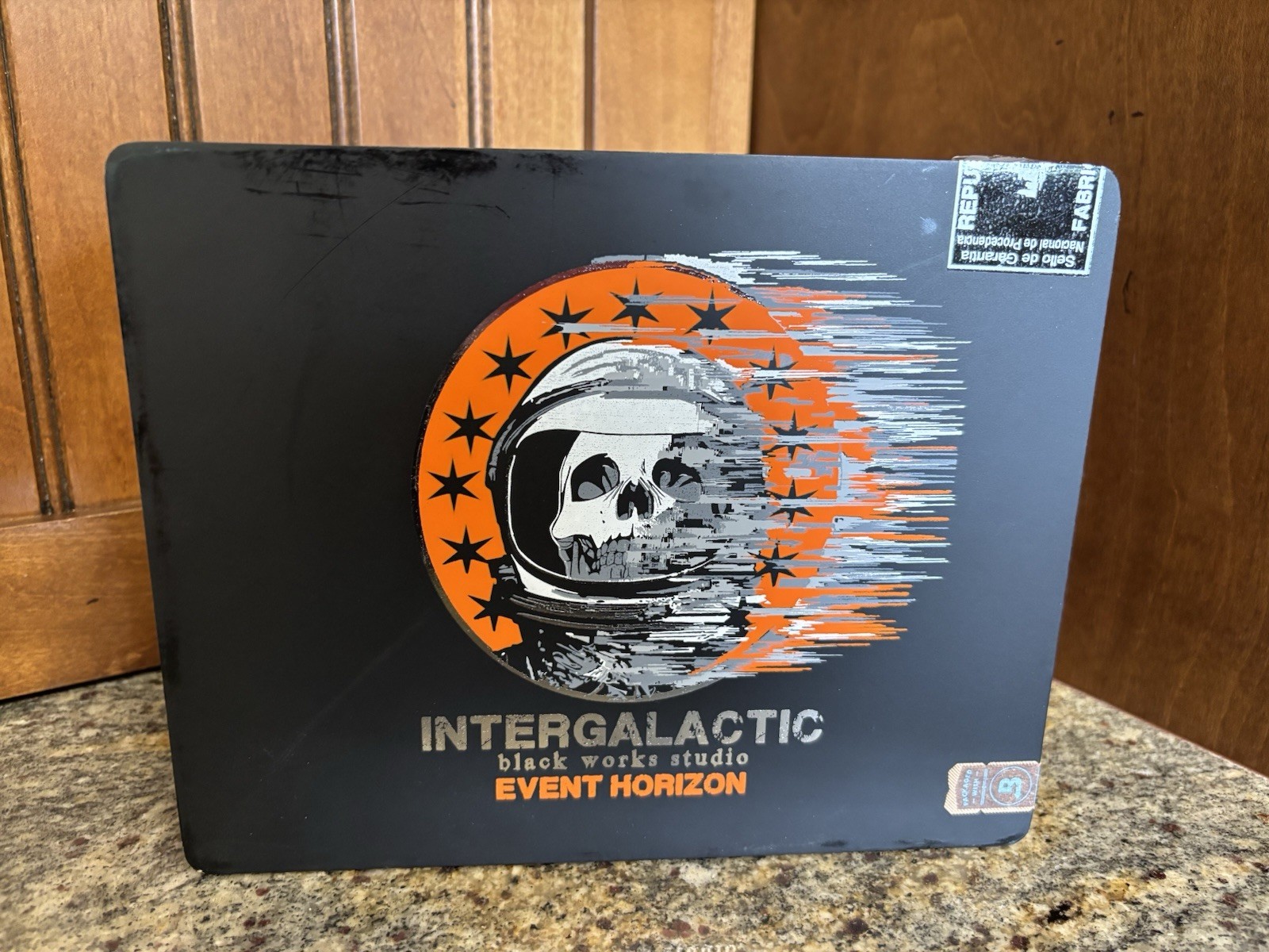 BLACK WORKS STUDIOINTERGALACTIC SKULL HEAD EMPTY WOODEN CIGAR BOX SHARP MINT
