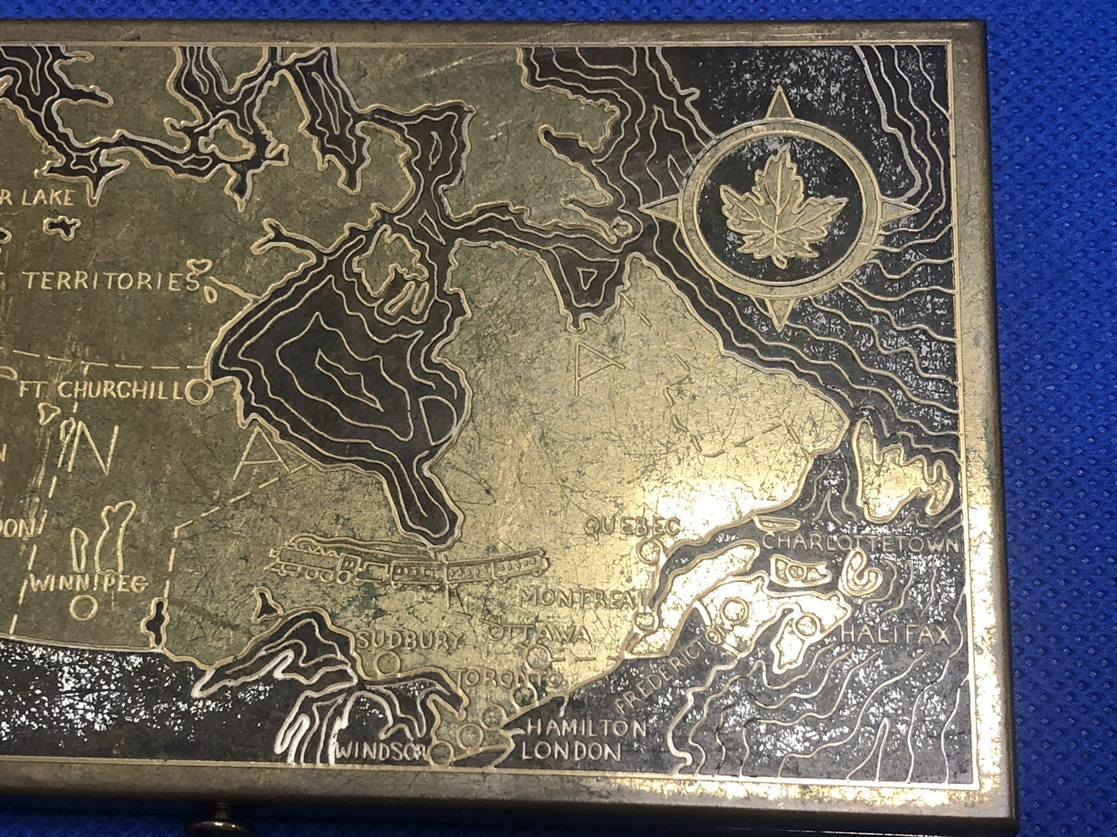 VTG WADSWORTH PARKER PEN BRASS ENGRAVED CIGARETT CASE MAP OF CANADA